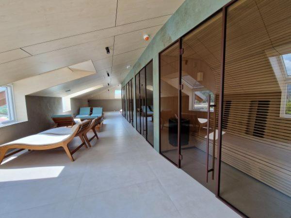 Hotel Dvorec تولمين المظهر الخارجي الصورة